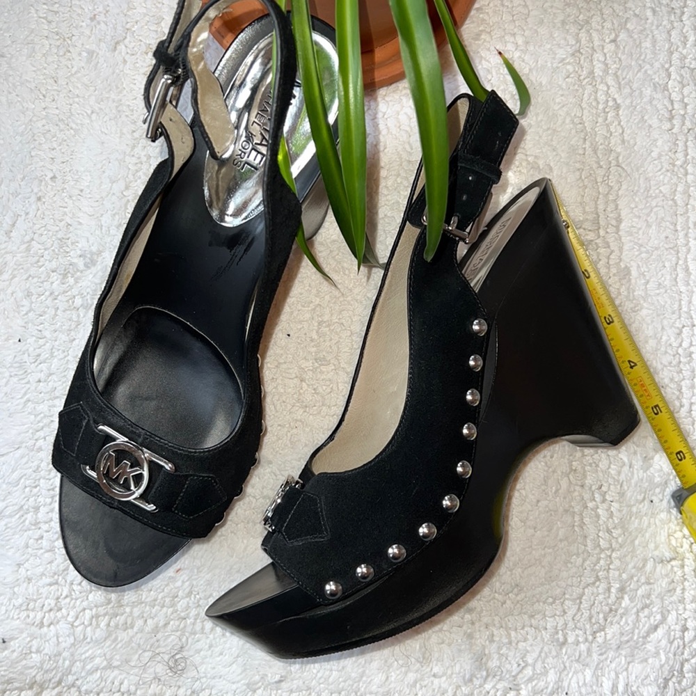 Sz 10 Michael Michael Kors Wedge Heels